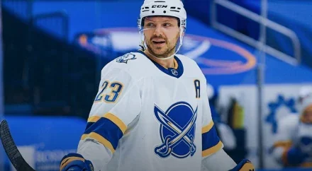 Сэм Райнхарт забил четыре гола в финале Кубка Стэнли, обеспечив безоговорочную победу «Флорида Пантерз»