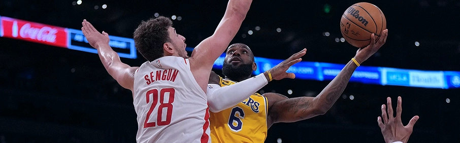 Лейкерс — Рокетс: ключевой матч в борьбе за плей-офф