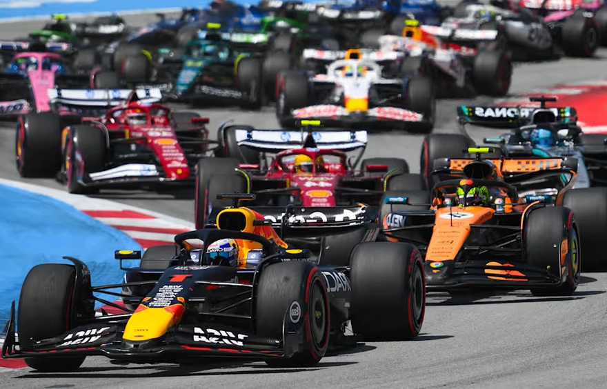 «Мерседес» — фаворит сезона-2026