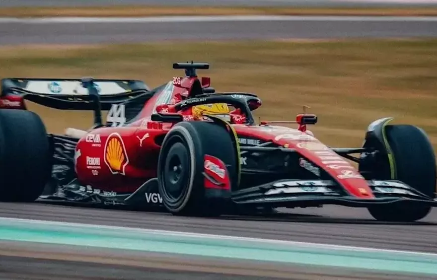 Кравиц назвал «Феррари» фаворитом сезона-2026 Формулы-1