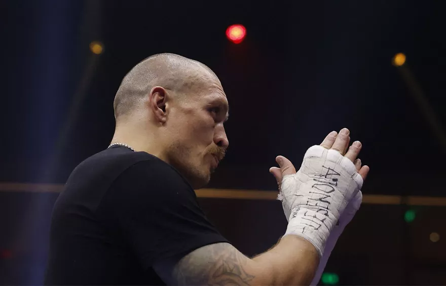 Усик заявил о желании провести третий бой с Фьюри