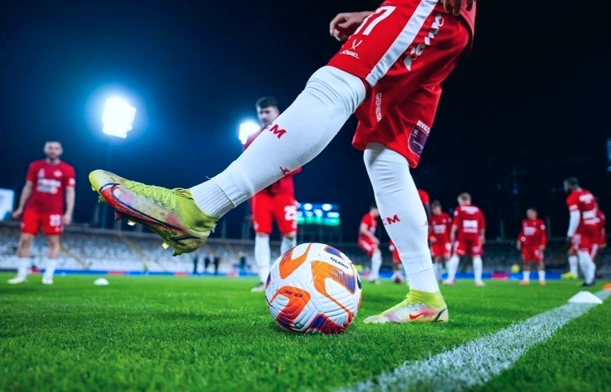 Футбольный дайджест игрового дня 24.02.2026